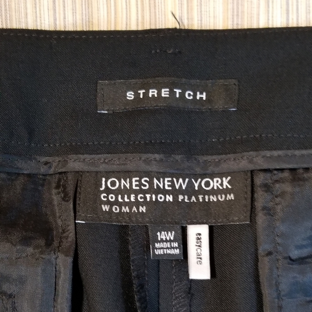 Jones New York NWT Easy Care Black Straight Leg Business Dress Pants Size 14W - Picture 3 of 9